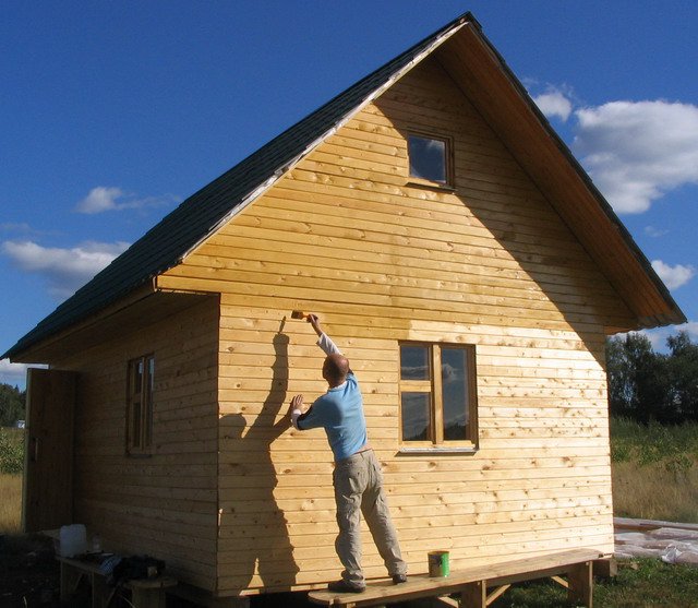 Строим небольшой дачный домик сами